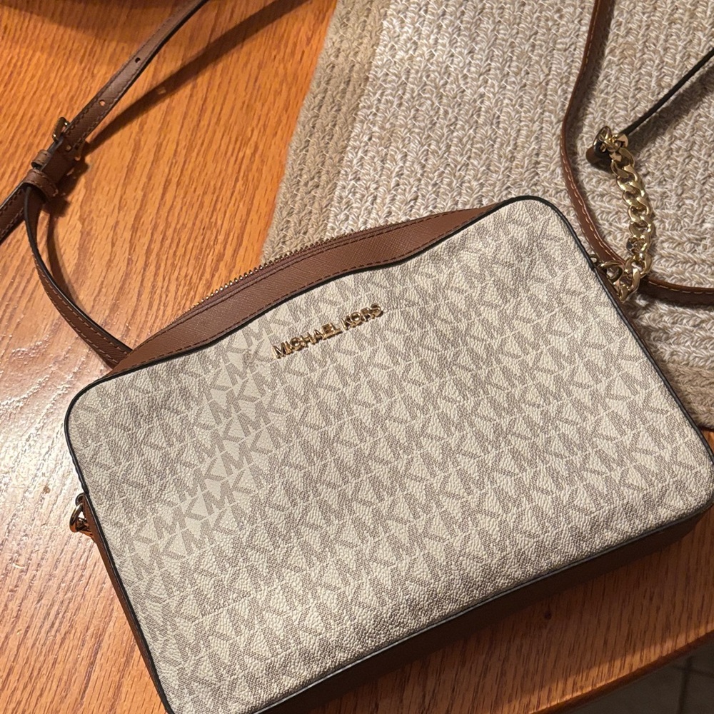 Michael Kors purse